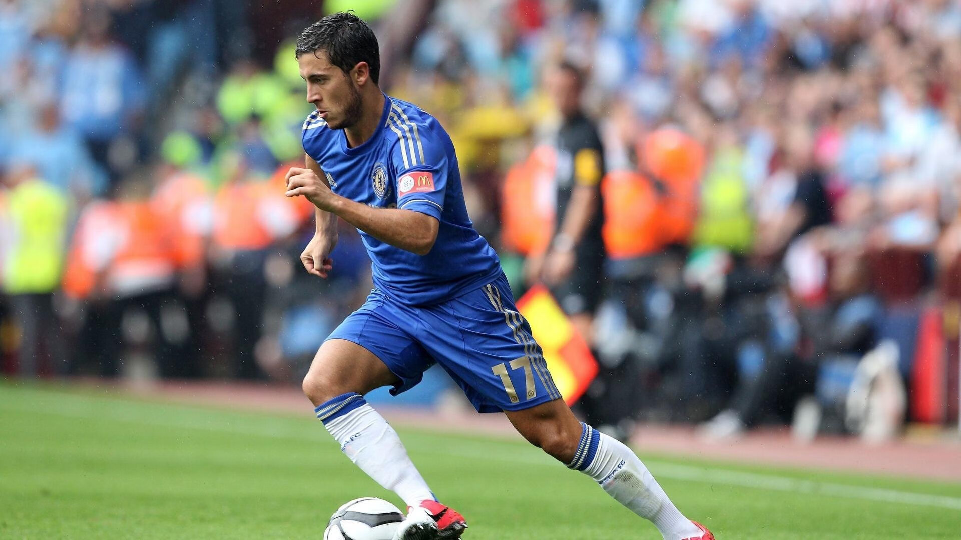 青少年“希望之光”在新疆乌鲁木齐点亮，助力边远地区体育发展